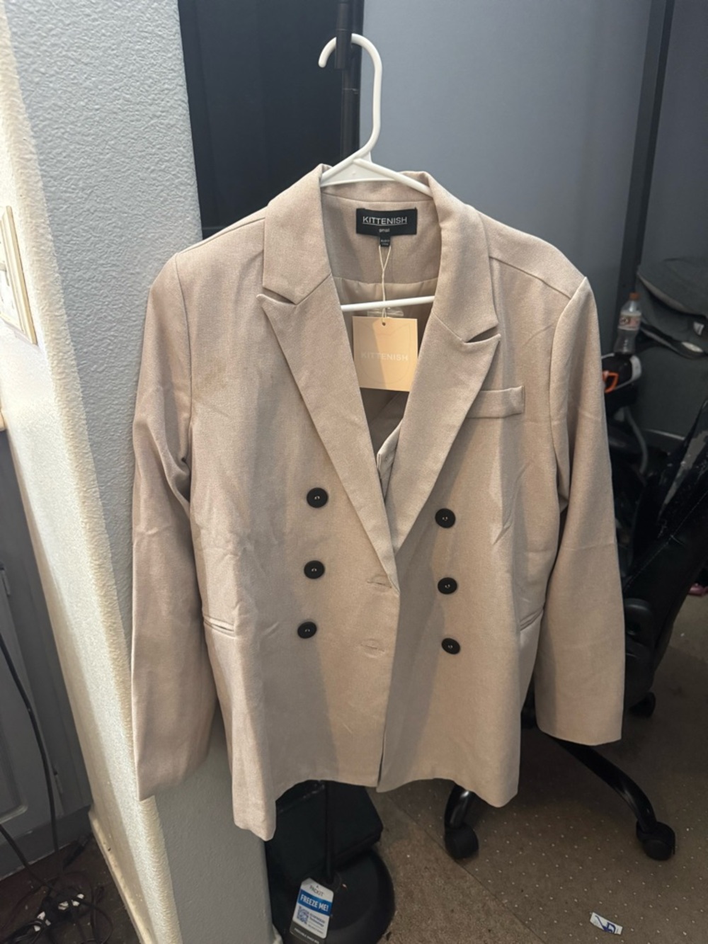KITTENISH Women’s Double-Breasted Beige Blazer and Shorts Set